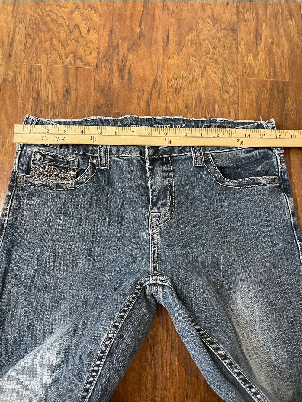 Cowgirl Tuff Dont Fence Me In Dark Wash Bootcut Jeans Gold Stitching 31x35